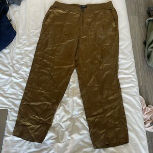 Banana Republic Gold Flowy Pants